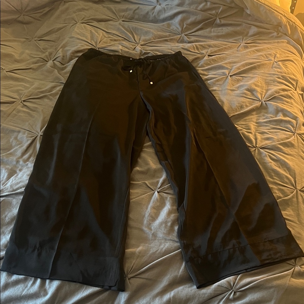 H&M Women’s Black Pants size M